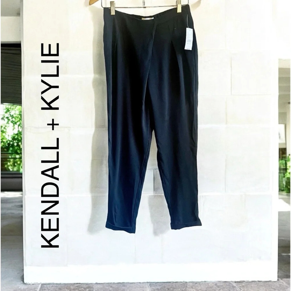 77%OFF❣️NWT Kendall & Kylie Black Overlapping Waist Pullon Ankle Trouser Pant, S